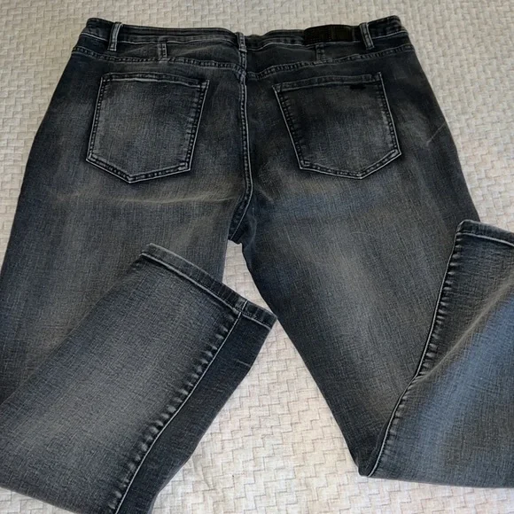Men’s Kenneth Cole black faded jeans size 38/30 - Picture 4 of 5